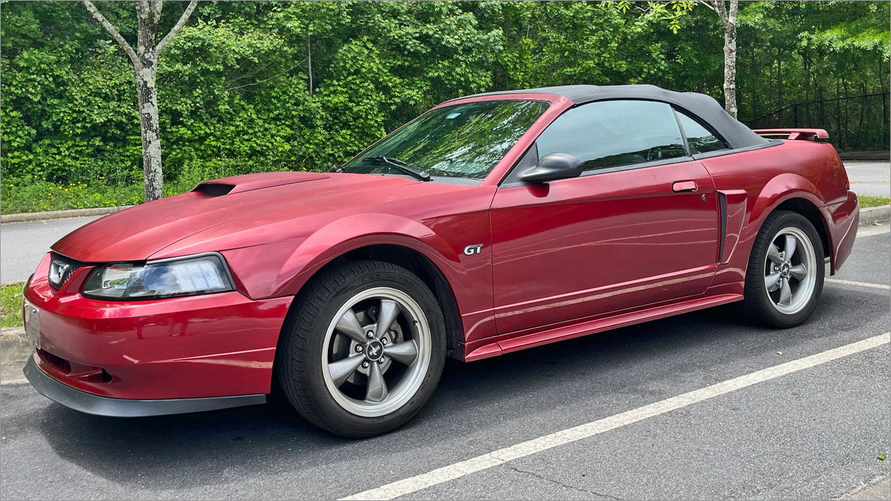 Bella's 2003 Ford Mustang GT