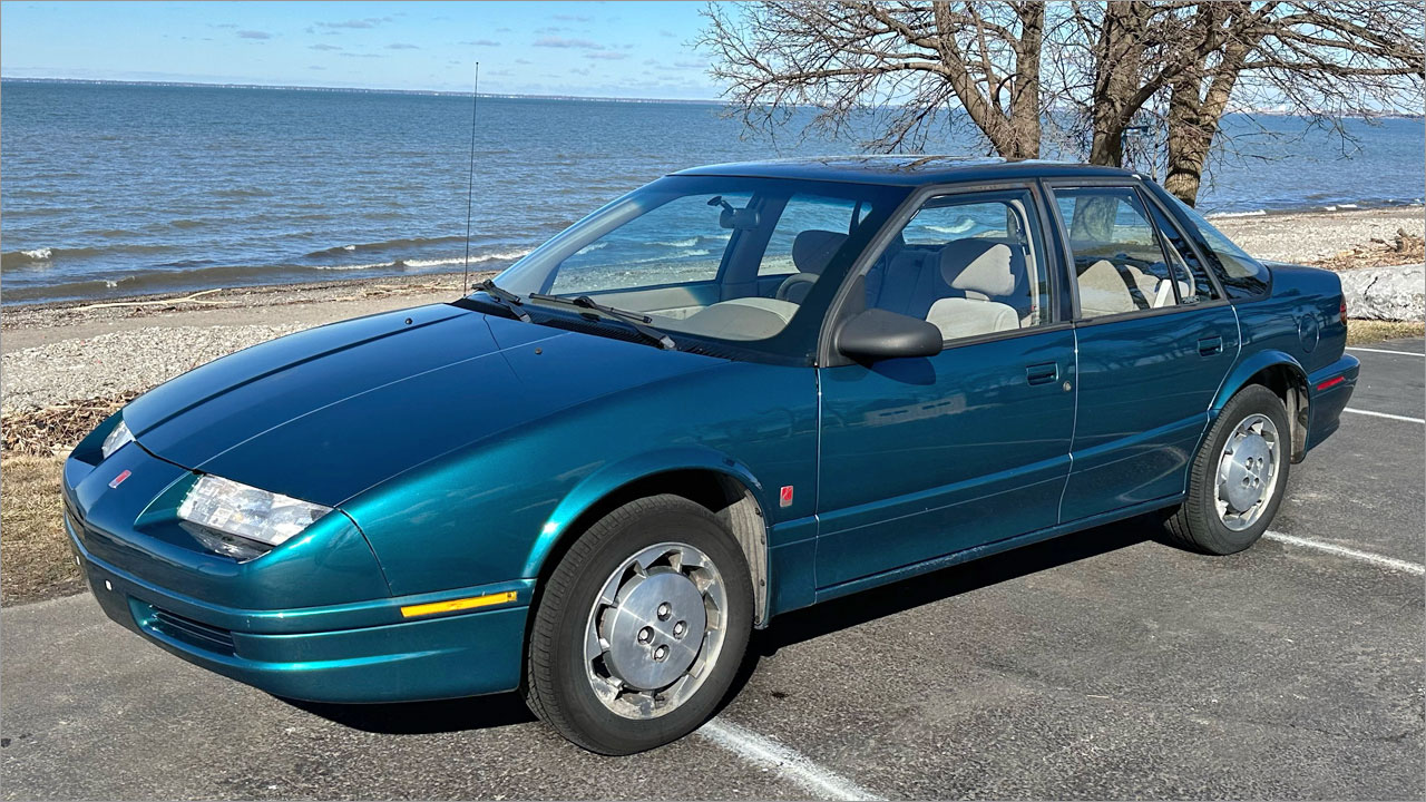 Joe's 1992 Saturn SL2